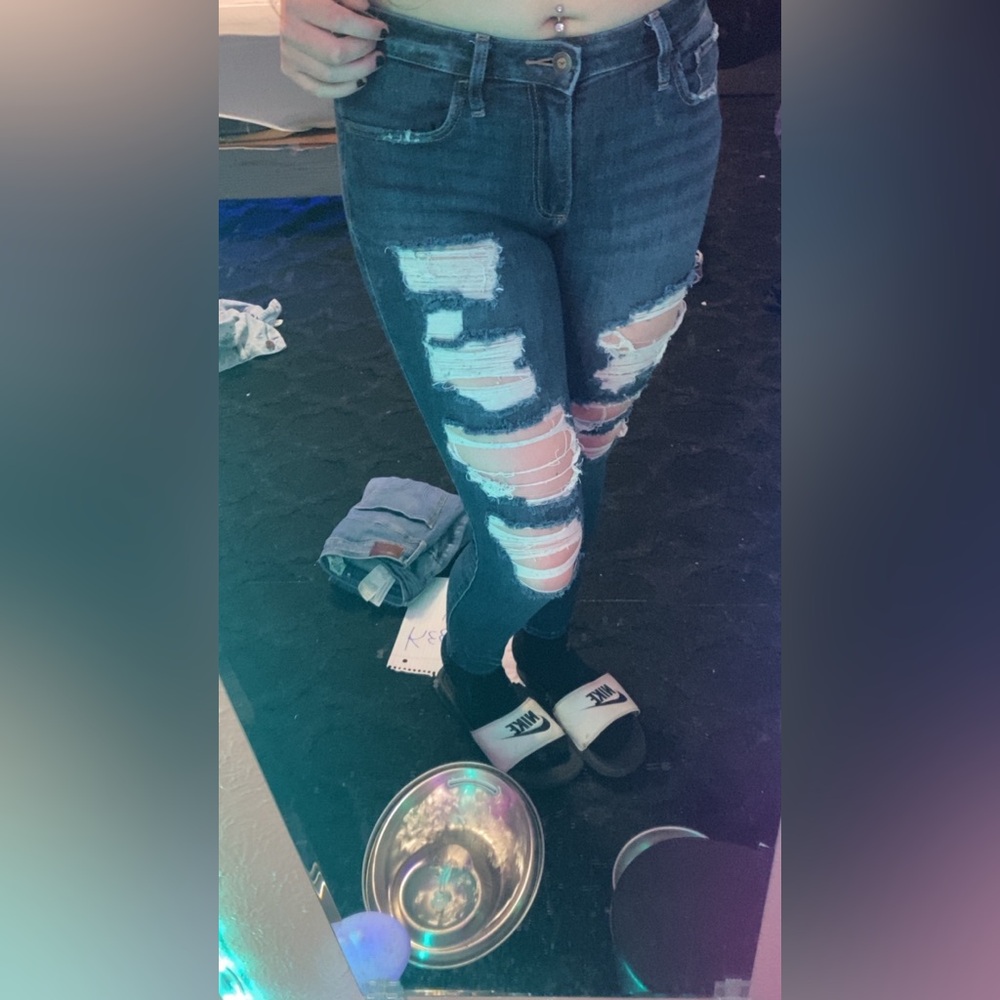 hollister distressed jeans